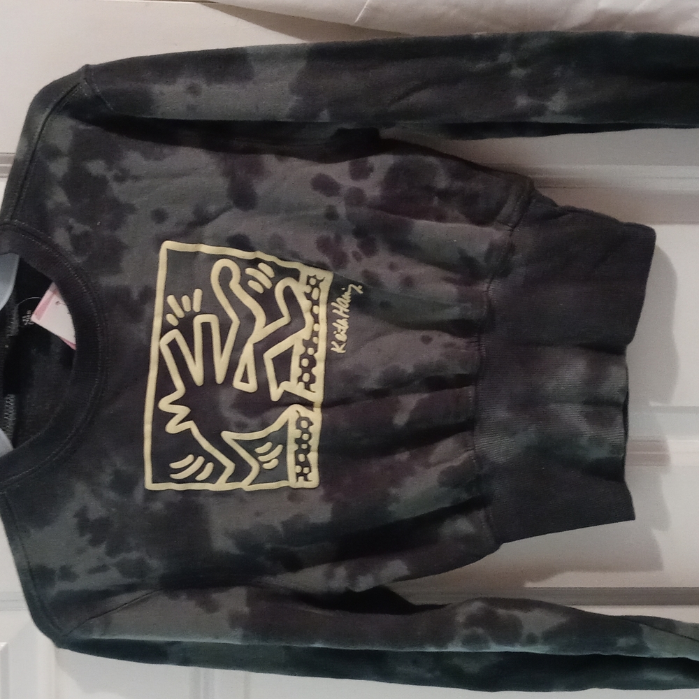 NWT Green sweatshirt